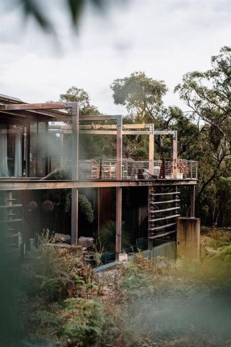 Grand Designs Eco Bush Retreat - Travel Agents 4