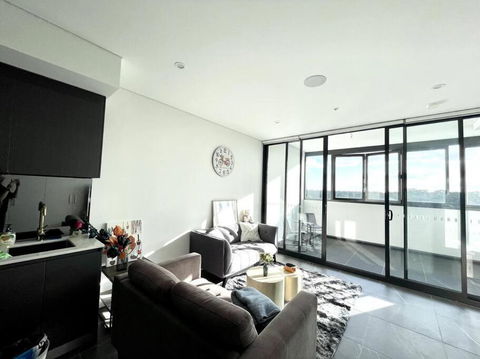 GREEN Skyline View2BR Close To Easter Show - Travel Search 4