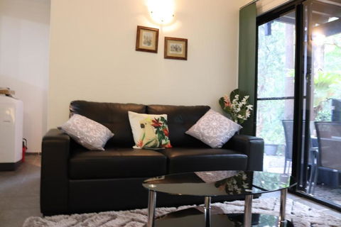 GREEN TREES CHALET Australia Zoo Close By - Travel Search 4