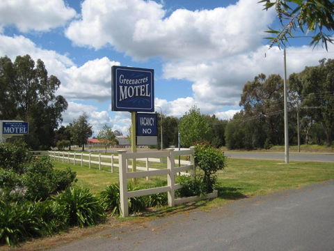 Greenacres Motel - Travel Agents 2