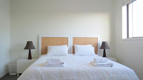 GREENWAY WATERS Apartments - Travel Search 4