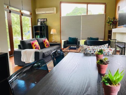 Growse House 1BR - Travel Agents 3