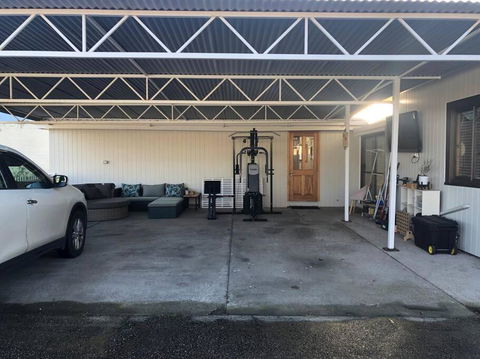 Guesthouse On Grant Street - Travel Search 3