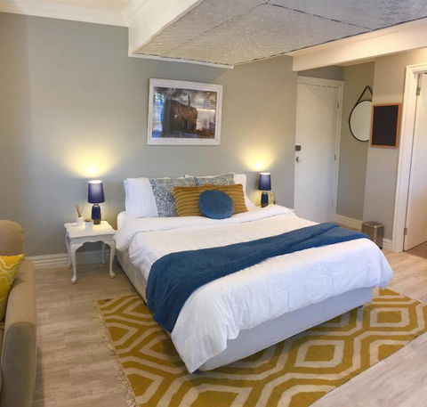 Hamptons In Rye Studio - 3 Mins From Famous Hot Springs! - Cruises Travel 1