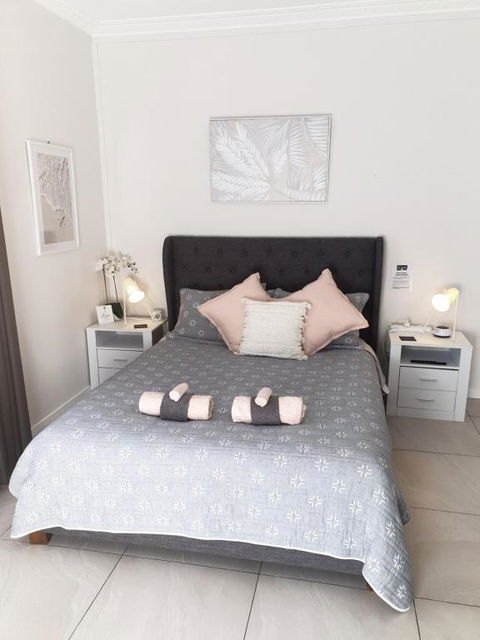 GUESTHOUSE On REGENT Bed & Breakfast - Travel Search 0