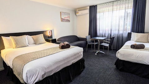 Highlands Motor Inn - Cruises Travel 1