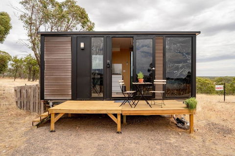 Hill View At Euroa By Tiny Away - Cruises Travel 1