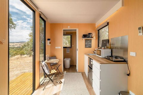 Hill View At Euroa By Tiny Away - Cruises Travel 2