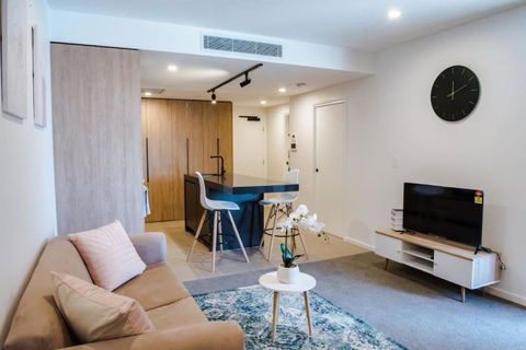 Ideal Cozy 1BR For Your Urban Escape In Gabba - Cruises Travel 0