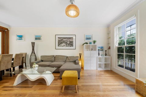 Ideally Located 3 BR With Parking & Central & Darling Harbour-10 Mins Walk - Cruises Travel 3