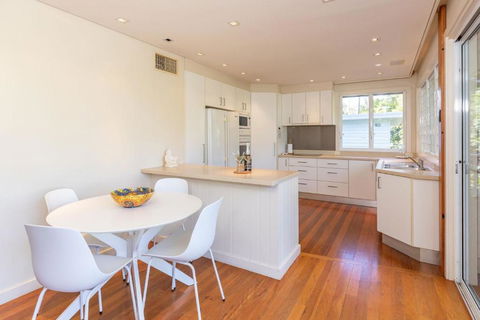 Iluka At Blueys Beach - Tourism Guide 1