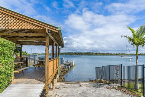 Iluka Villa 10 - Tourism Guide 1