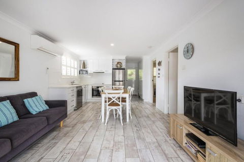 Iluka Villa 9 - Tourism Guide 0