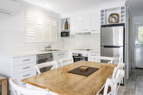 Iluka Villa 9 - Tourism Guide 2