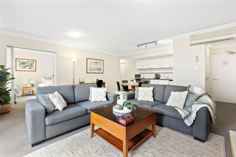 Impressive Apt W Pool Gym And Tennis - Tourism Guide 0