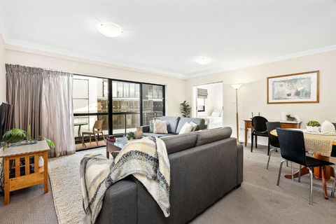 Impressive Apt W Pool Gym And Tennis - Tourism Guide 1