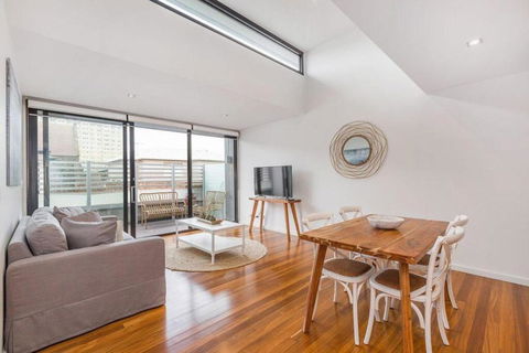 Hotel Lifestyle Home Living In Williamstown - Travel Agents 1