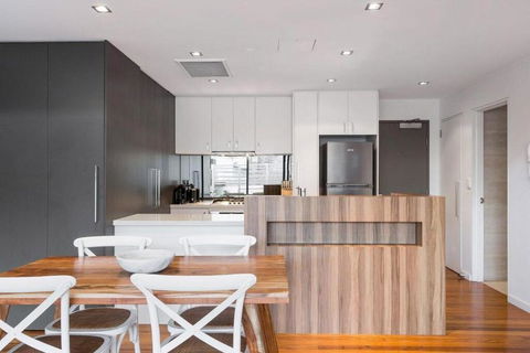 Hotel Lifestyle Home Living In Williamstown - Travel Agents 2