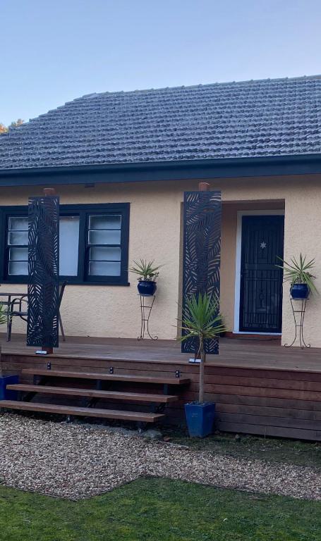 Inverloch Seaside Getaway - Tourism Guide 0