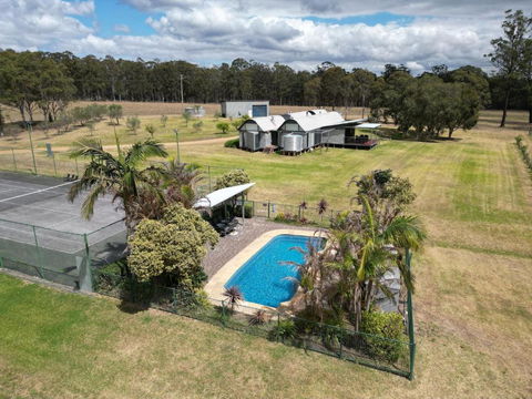 Ironbark Hill Retreat - Tourism Guide 3