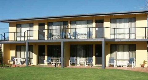 Admirals Lodge Merimbula - Tourism Guide 0