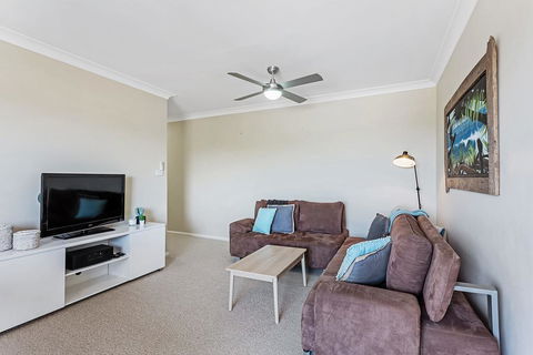 Adriana 10 - Shoal Bay - Travel Agents 3