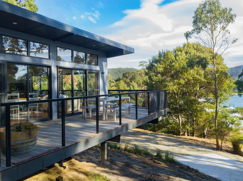 Adventure Bay Beach House - Tourism Guide 1