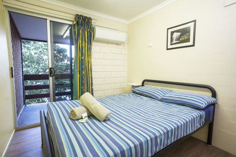 Airlie Beach YHA - Travel Search 3