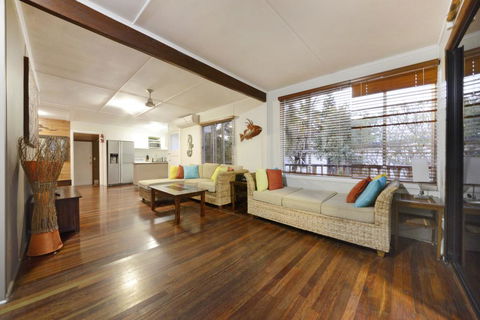 Airlie Getaway - Airlie Beach - Travel Search 3