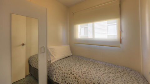 Airport Tourist Village Melbourne - Cruises Travel 2