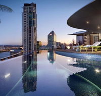 AirTrip Apartments on Queen Street - Cruises Travel