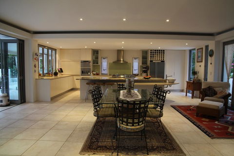 Alaya Verde Bed & Breakfast - Tourism Guide 2