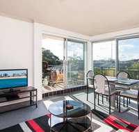 Albert Court 8 - Tourism Guide