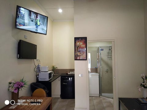 Albury Central Motel - Travel Agents 0