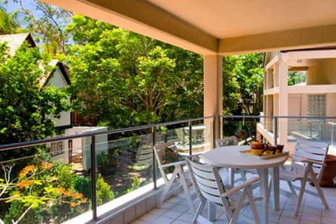 Alderly Terrace - Cruises Travel 2