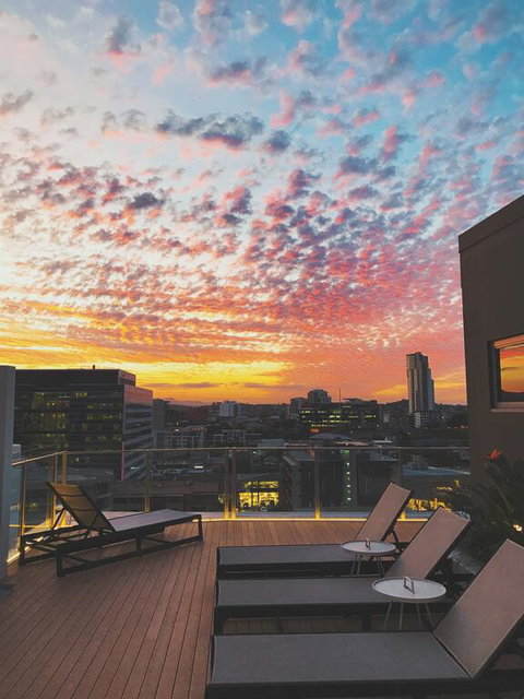 Alex Perry Hotel & Apartments - Tourism Guide 3