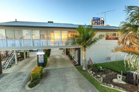 Alexander Motel - Travel Search 2