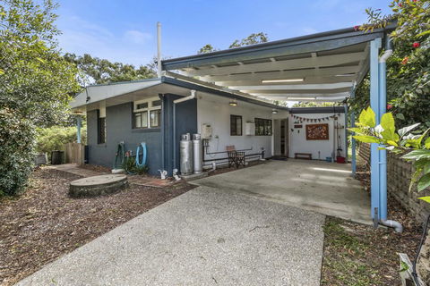 Allamanda Cottage - Tourism Guide 0