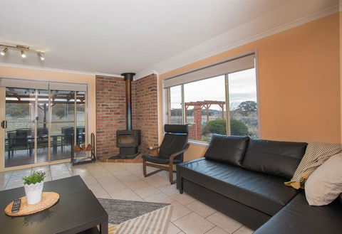 Alpine Drovers Rest - Tourism Guide 1