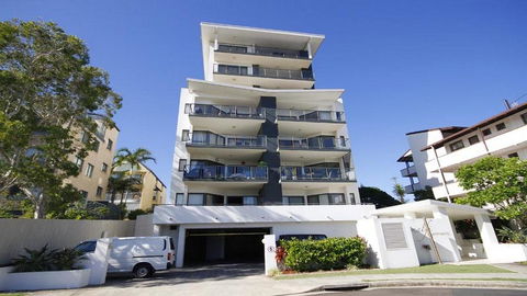 Amalfi Unit 11, - Above All Else - 50 King Street - Cruises Travel 0