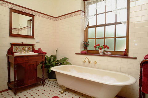 Amanda's Cottage 1899 - Travel Search 1