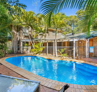 Amaroo - Rainbow Shores Room for everyone and walk to beach - Tourism Guide