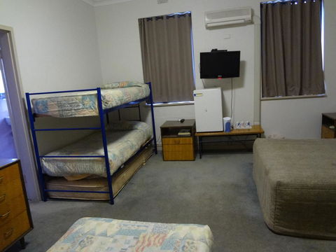 Amaroo Hotel Dubbo - Travel Search 2
