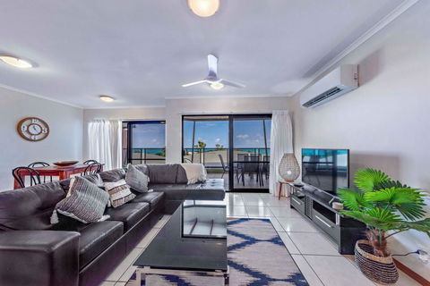 Ambience Of Airlie - Airlie Beach - Travel Search 0