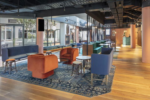 Amora Hotel Riverwalk - Tourism Guide 0