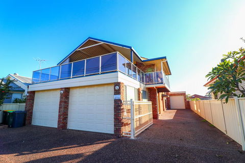 Anglers Abode - Travel Search 0