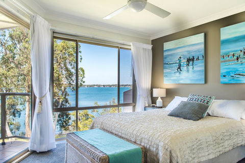 Anne's Waterfront Haven B&B - Cruises Travel 0