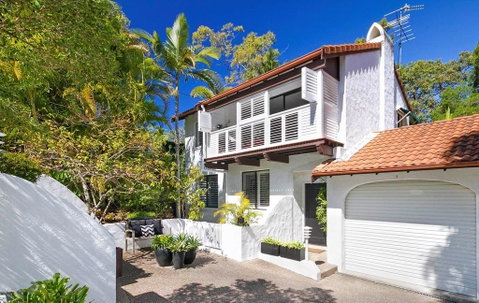 Apartment 1 - 20 Viewland Drive - Tourism Guide 0