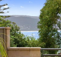 APARTMENT 23 PACIFIC APARTMENTS - sit on the deck and soak in the view - Travel Agents