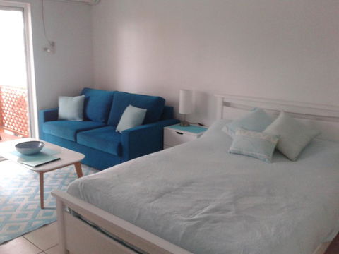 Apartment In Dolphin Heads Resort - Travel Search 3